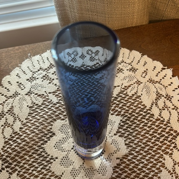 Vintage cobalt blue crystal vase 9” - Picture 3 of 4
